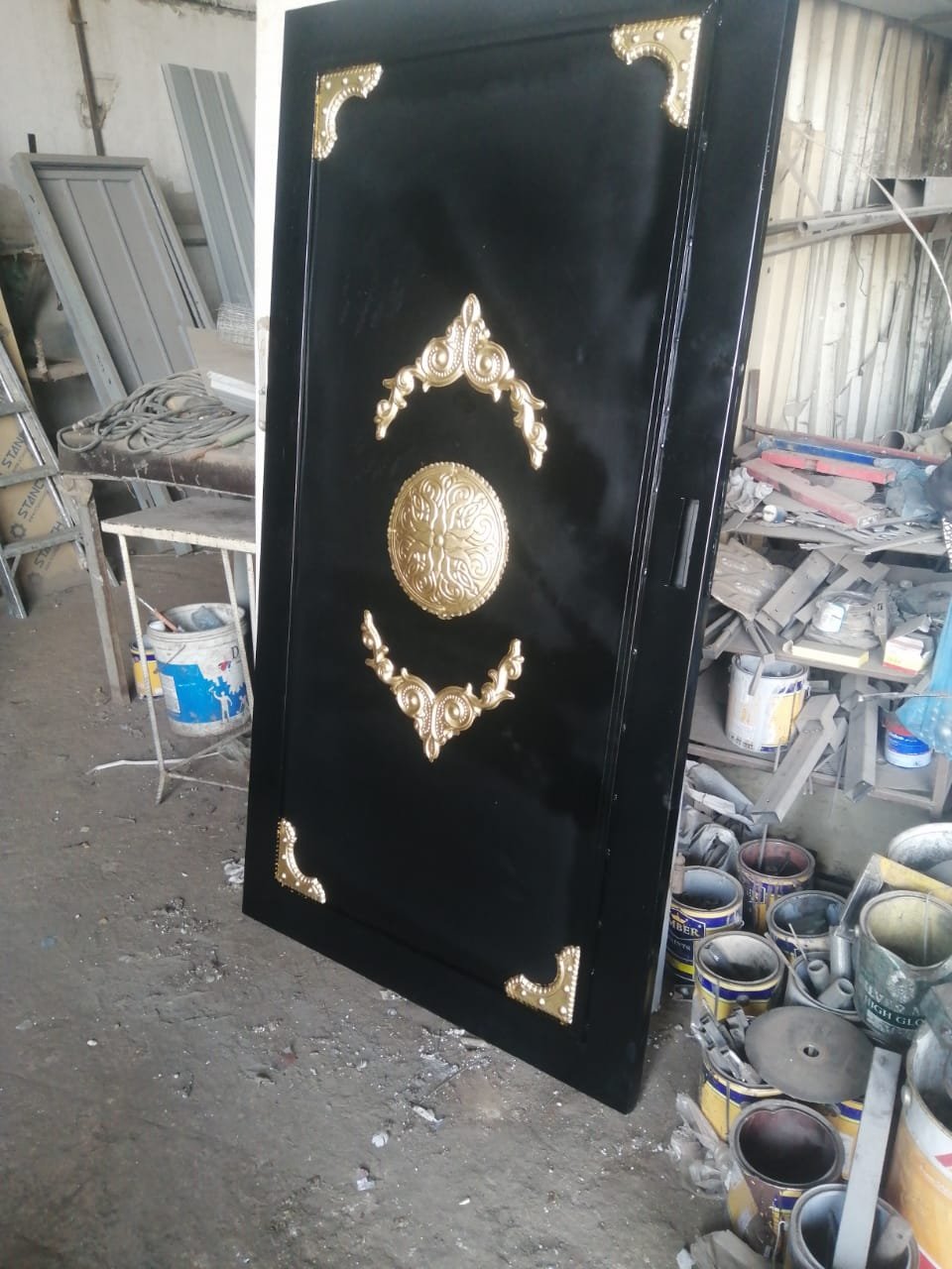 حداد أبواب وشبابيك الرياض